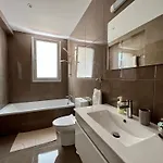 Kings Boutique Apartment/2br * Strovolos