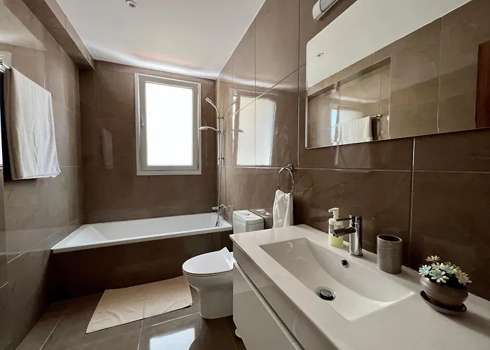 Kings Boutique Apartment/2br * Strovolos